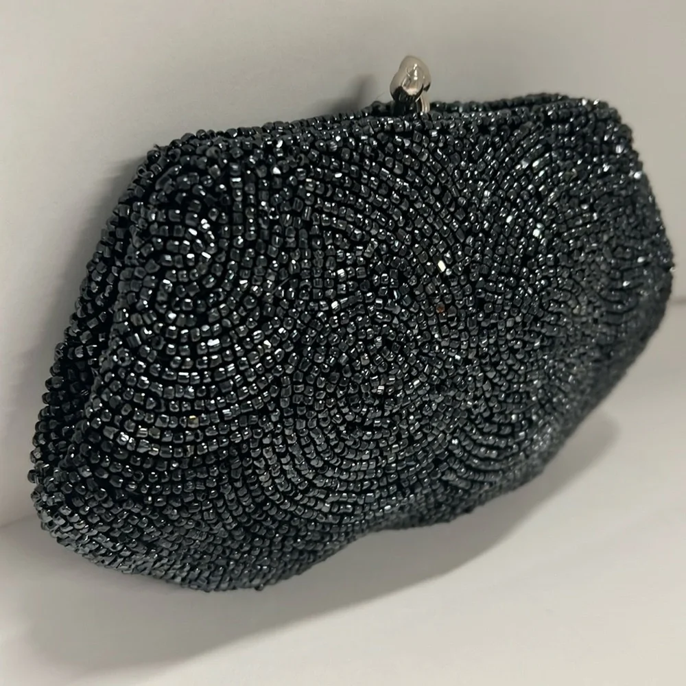 Microbeaded Charcoal Gray Kisslock Wallet - Made in Belgium